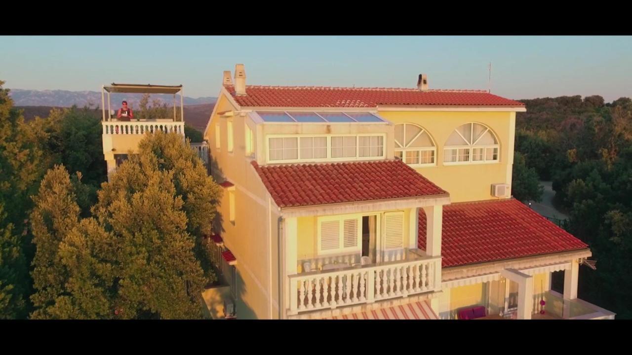 Apartmani Fuza Rab Супетарска-Драга Экстерьер фото