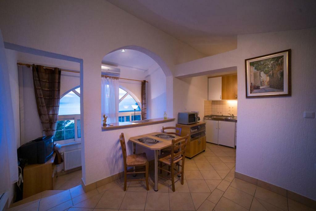 Apartmani Fuza Rab Супетарска-Драга Экстерьер фото