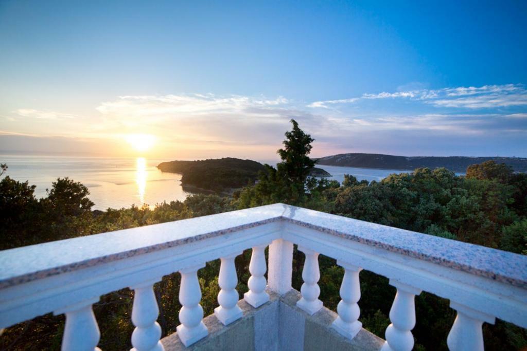 Apartmani Fuza Rab Супетарска-Драга Экстерьер фото